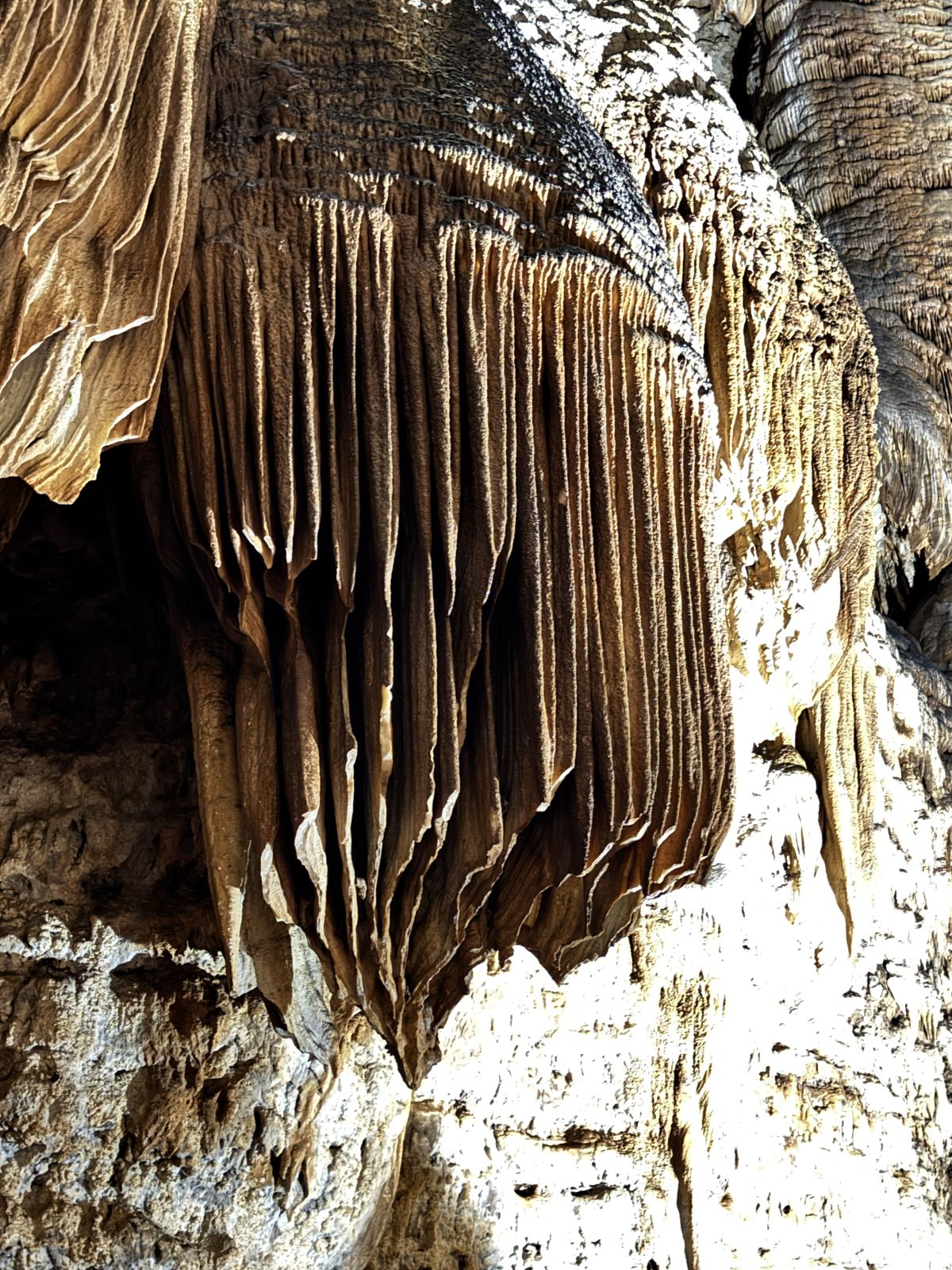 Grotta Su Marmuri: Zejście do podziemnego królestwa, gdzie natura zatrzymała czas