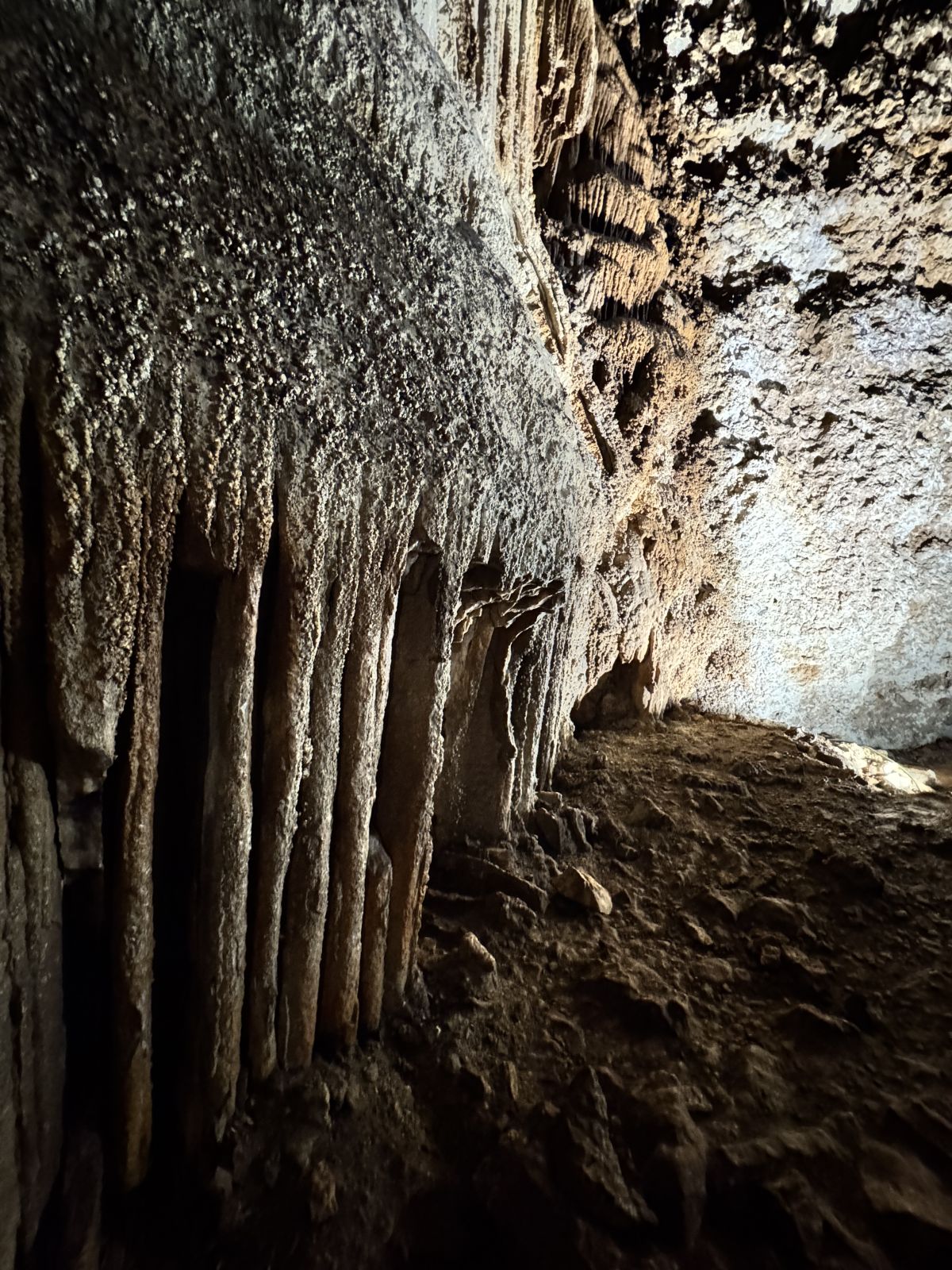 Grotta Su Marmuri: Zejście do podziemnego królestwa, gdzie natura zatrzymała czas
