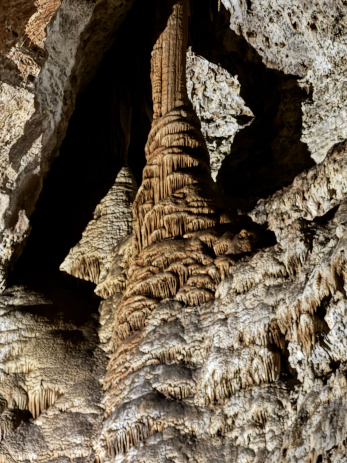 Grotta Su Marmuri: Zejście do podziemnego królestwa, gdzie natura zatrzymała czas