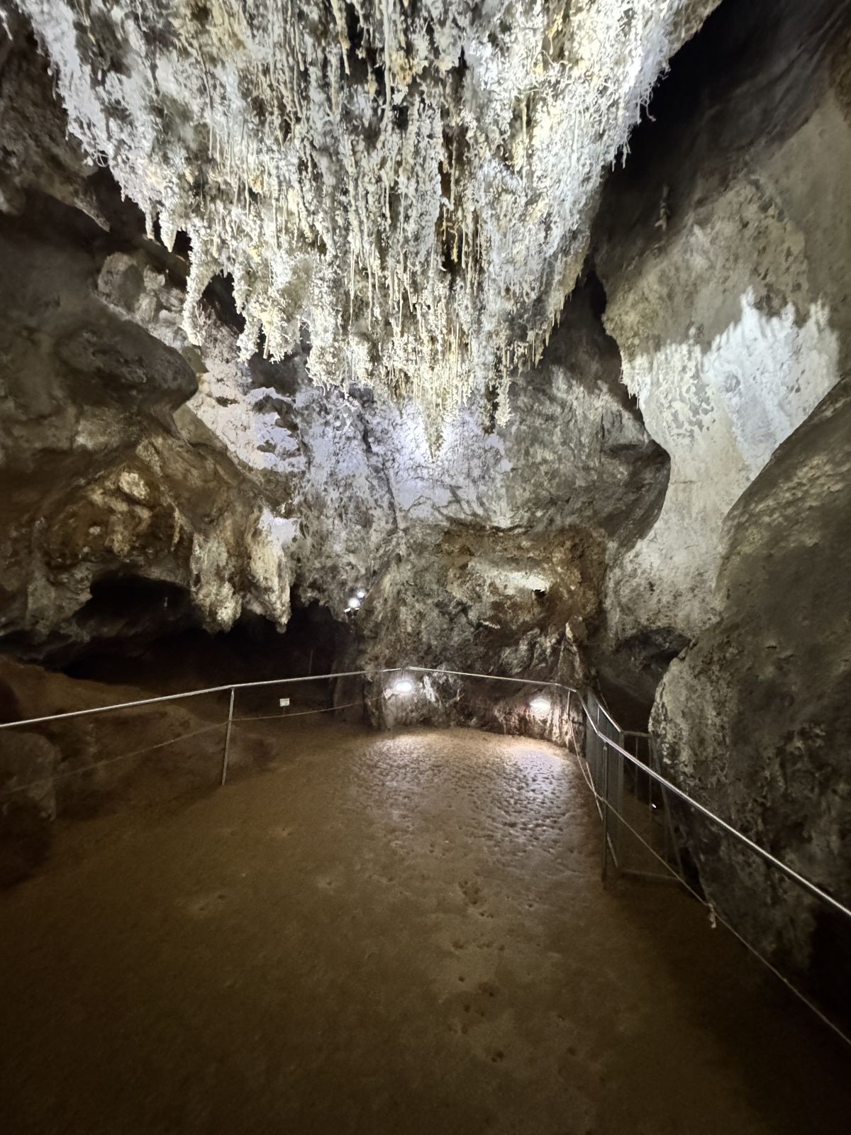 Grotta Is Zuddas: Kryształowe serce południowej Sardynii