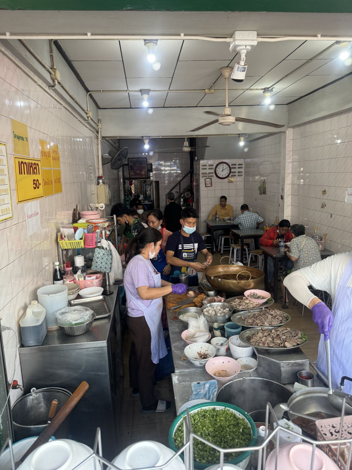 Maeklong Railway Market
